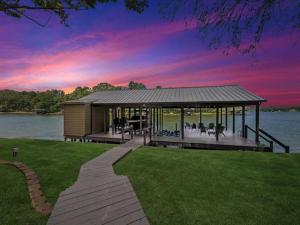 MLS #21340537 image #0