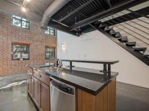 MLS #21341532 image #0