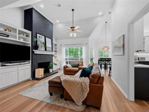 MLS #21341638 image #0