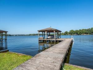 MLS #21342379 image #0