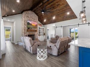 MLS #21344619 image #0