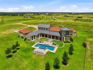 MLS #21345158 image #0