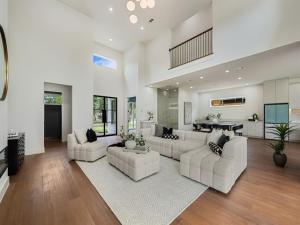 MLS #21345700 image #0