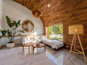 MLS #21347064 image #0