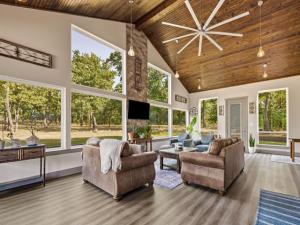 MLS #21349450 image #0