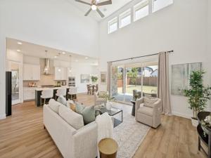 MLS #21350903 image #0