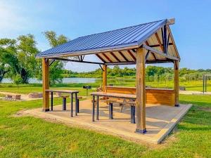 MLS #21352276 image #0