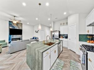 MLS #21352805 image #0