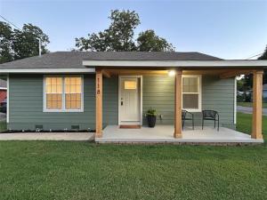 MLS #21353152 image #0