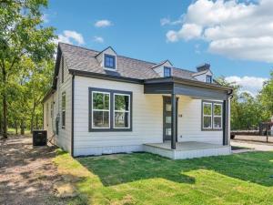 MLS #21354070 image #0