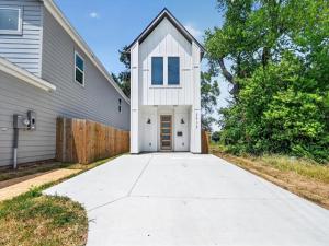 MLS #21354360 image #0