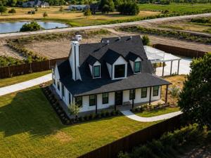 MLS #21354886 image #0