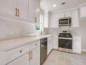 MLS #21358925 image #0