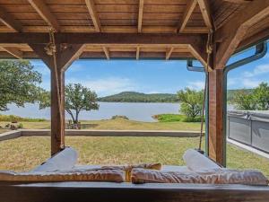 MLS #21359532 image #0