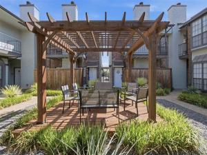 MLS #21359828 image #0