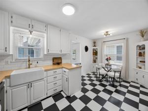 MLS #21361560 image #0