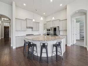 MLS #21361886 image #0