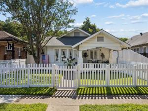 MLS #21362077 image #0
