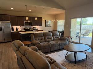 MLS #21362130 image #0