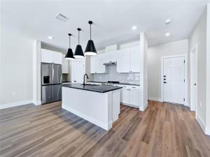MLS #21362493 image #0