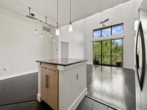 MLS #21363225 image #0