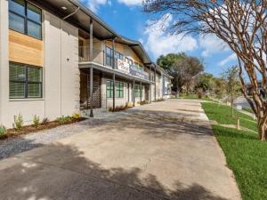 MLS #21363408 image #0