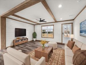 MLS #21364057 image #0