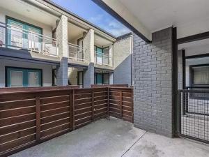 MLS #21364192 image #0