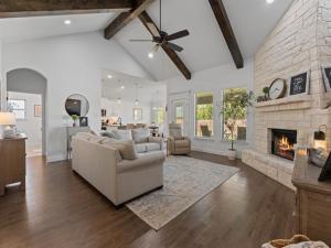 MLS #21364224 image #0