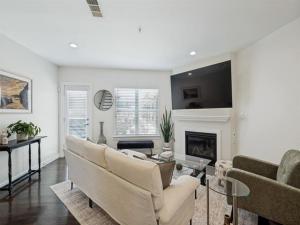 MLS #21364806 image #0