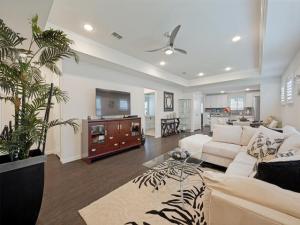 MLS #21364947 image #0