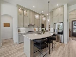 MLS #21228050 image #0