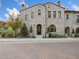 MLS #21367995 image #0