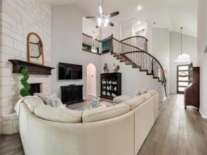 MLS #21368892 image #0