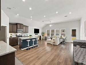 MLS #21368921 image #0