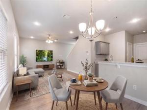 MLS #21369642 image #0