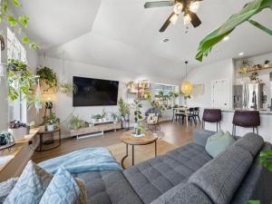 MLS #21370096 image #0