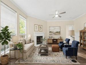 MLS #21370776 image #0