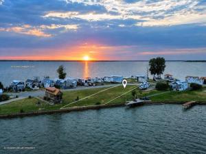 MLS #21370831 image #0