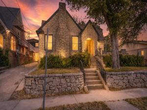 MLS #21371281 image #0