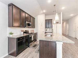 MLS #21371760 image #0