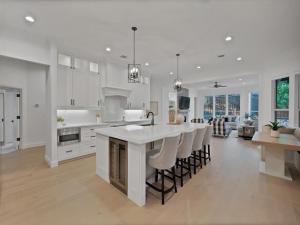 MLS #21372179 image #0