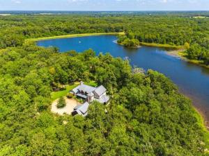 MLS #21372355 image #0