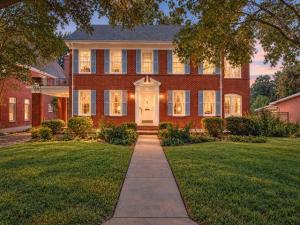 MLS #21373210 image #0