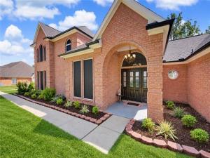 MLS #21373226 image #0