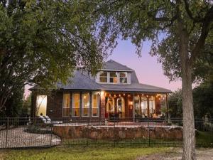 MLS #21374582 image #0