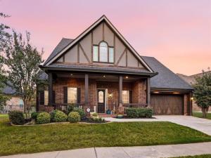 MLS #21374582 image #0