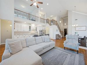 MLS #21374959 image #0