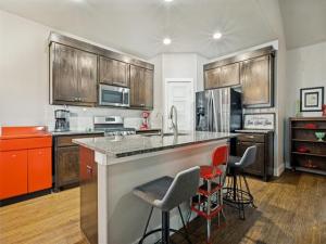 MLS #21375458 image #0