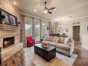 MLS #21376317 image #0